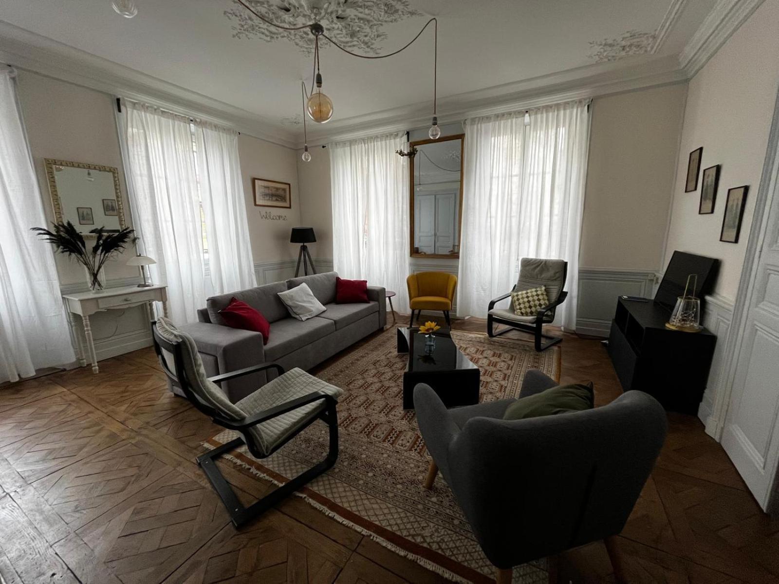 La Villa Louana 1 Appartement 160M2 Sobriete,Elegance En Coeur De Ville Aubusson  Zewnętrze zdjęcie