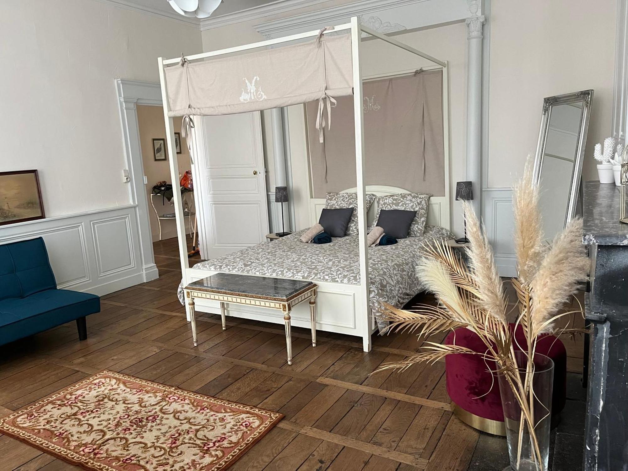 La Villa Louana 1 Appartement 160M2 Sobriete,Elegance En Coeur De Ville Aubusson  Zewnętrze zdjęcie