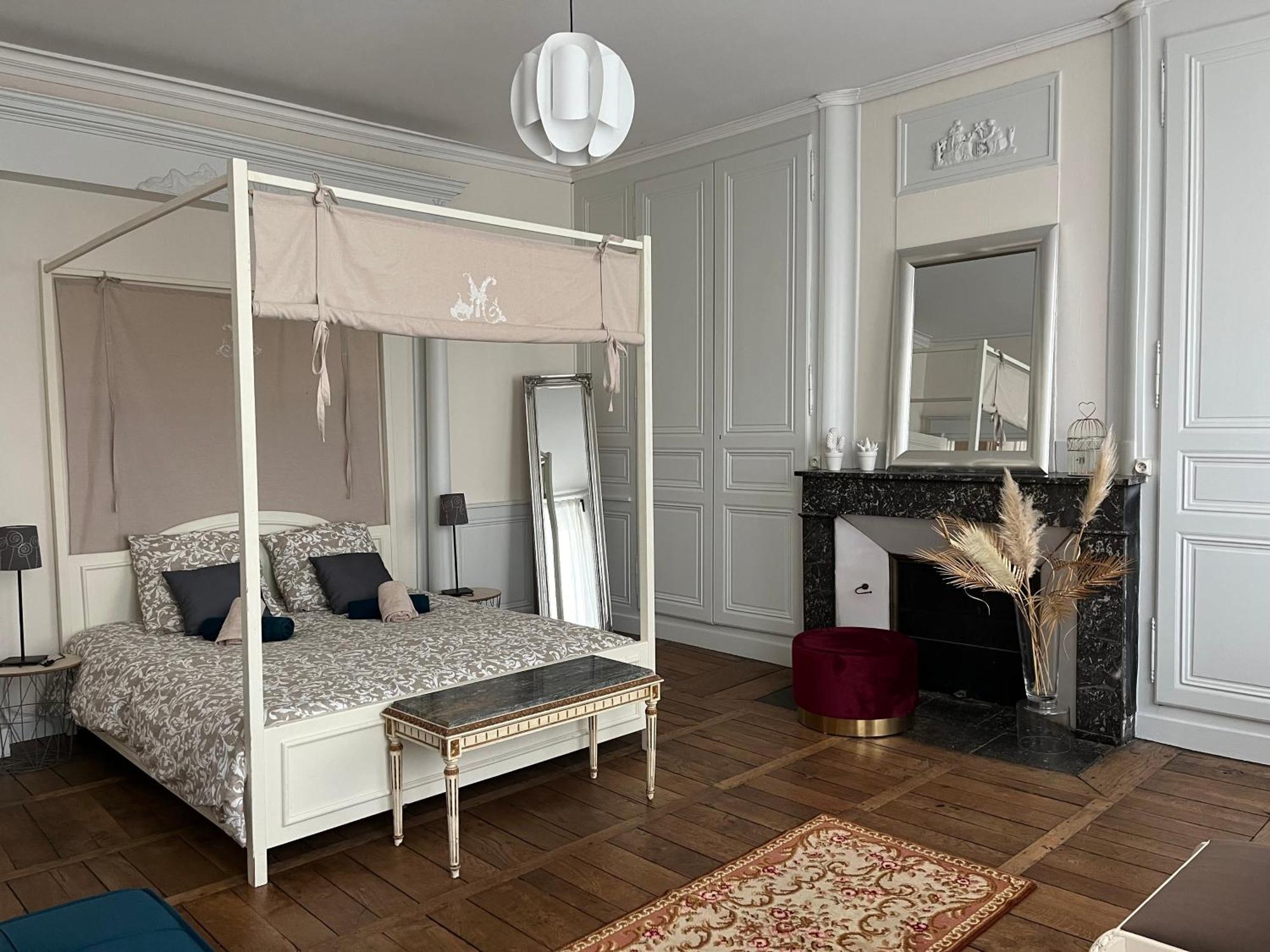 La Villa Louana 1 Appartement 160M2 Sobriete,Elegance En Coeur De Ville Aubusson  Zewnętrze zdjęcie